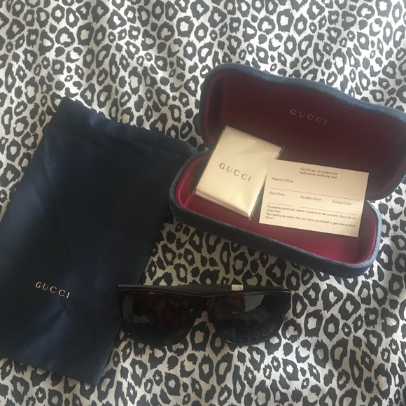 Men’s Gucci glasses - Picture 1 of 3